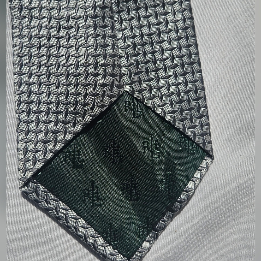 Lauren Ralph Lauren Tie Green Geometric Silk Necktie Made in USA EUC - Picture 4 of 6